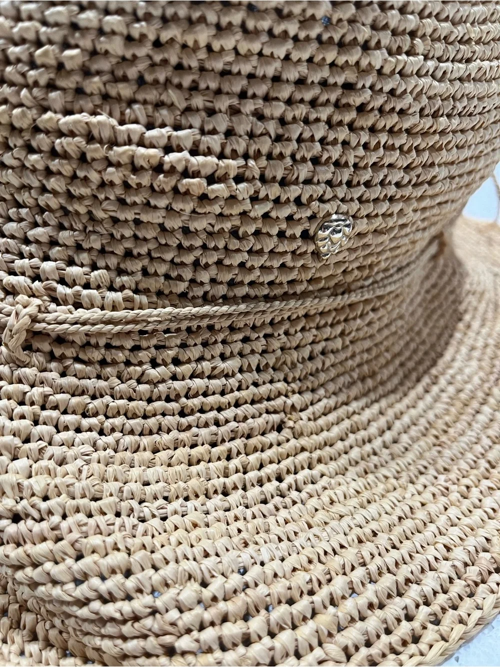 Helen Kaminski Handcrafted Hand Crocheted Villa 6 Madagascan Raffia Hat